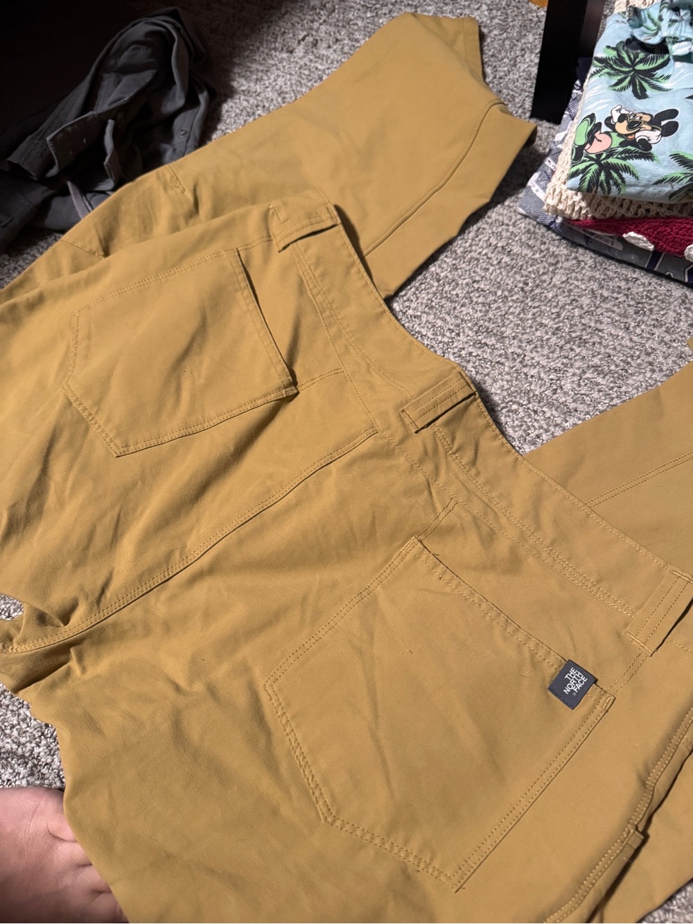 The North Face Men’s Tan Chino-Style Pants - Picture 4 of 7